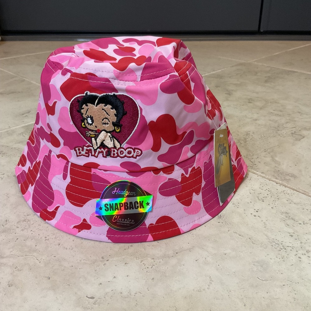 Headgear Classics Betty Boop Camo Bucket Hat Pink Red HGC189-BUCK-15 New Tag OS